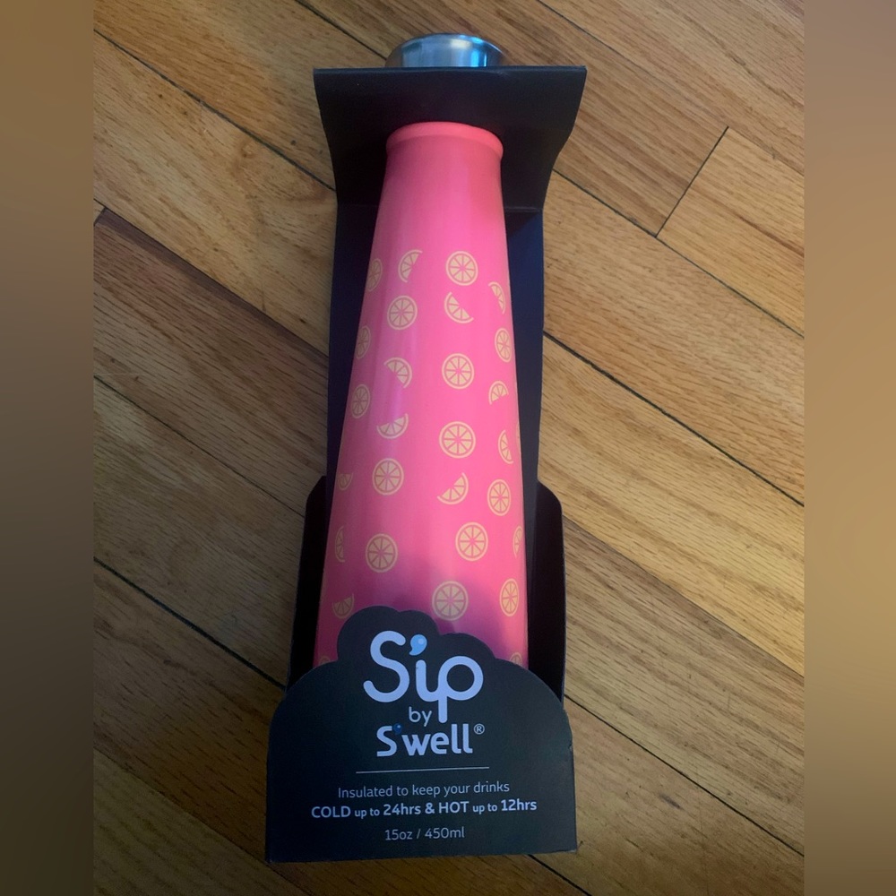 Sip by Swell 15oz insulated drink bottle NWT